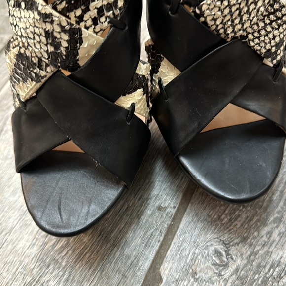 L.A.M.B Python Slingback Platform Stiletto 8 - Picture 5 of 9